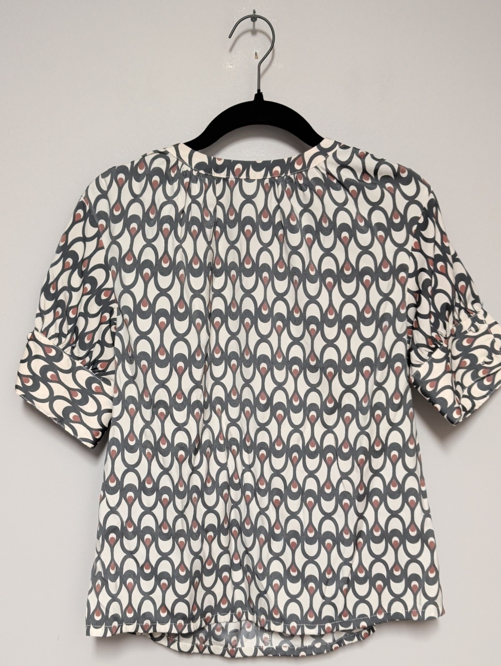 Worthington Ivory Geometric Short Sleeve Blouse with Gray and Blush Accents - Picture 1 of 7